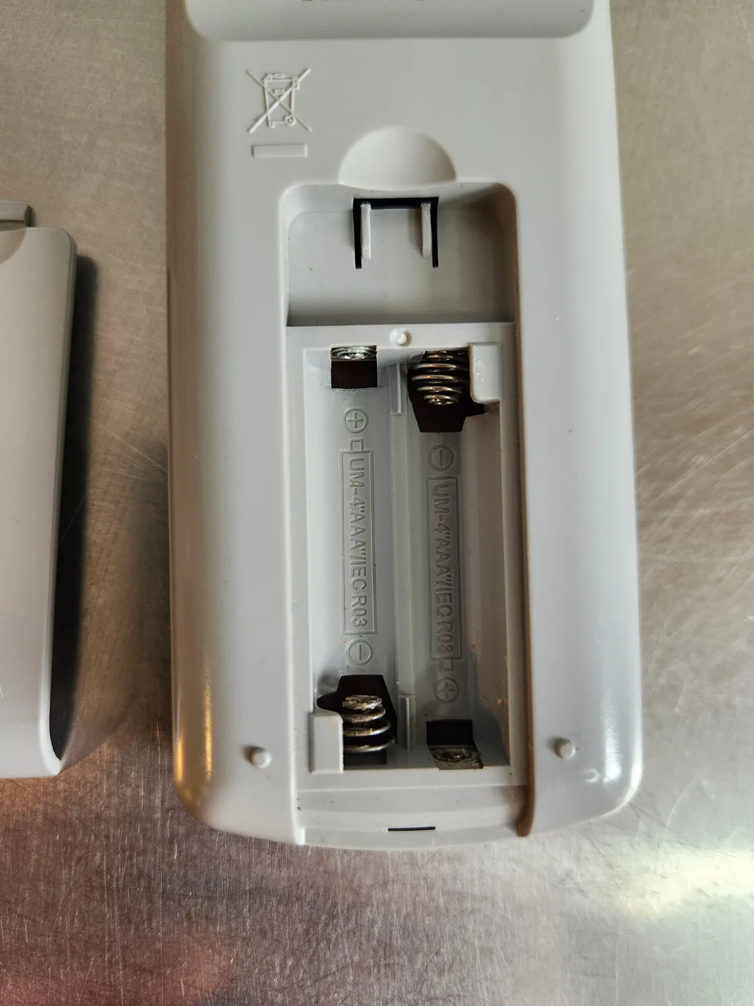 Samsung TV Remote Control AAS9-00318D image indicator(3)