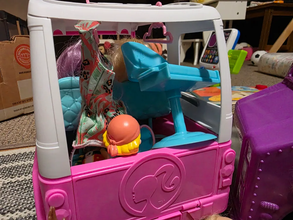 Barbie Jeep and Food Truck Playset with Dolls image indicator(4)