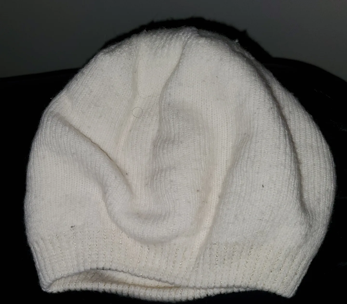 Cream-coloured Knit Beanie image indicator(2)