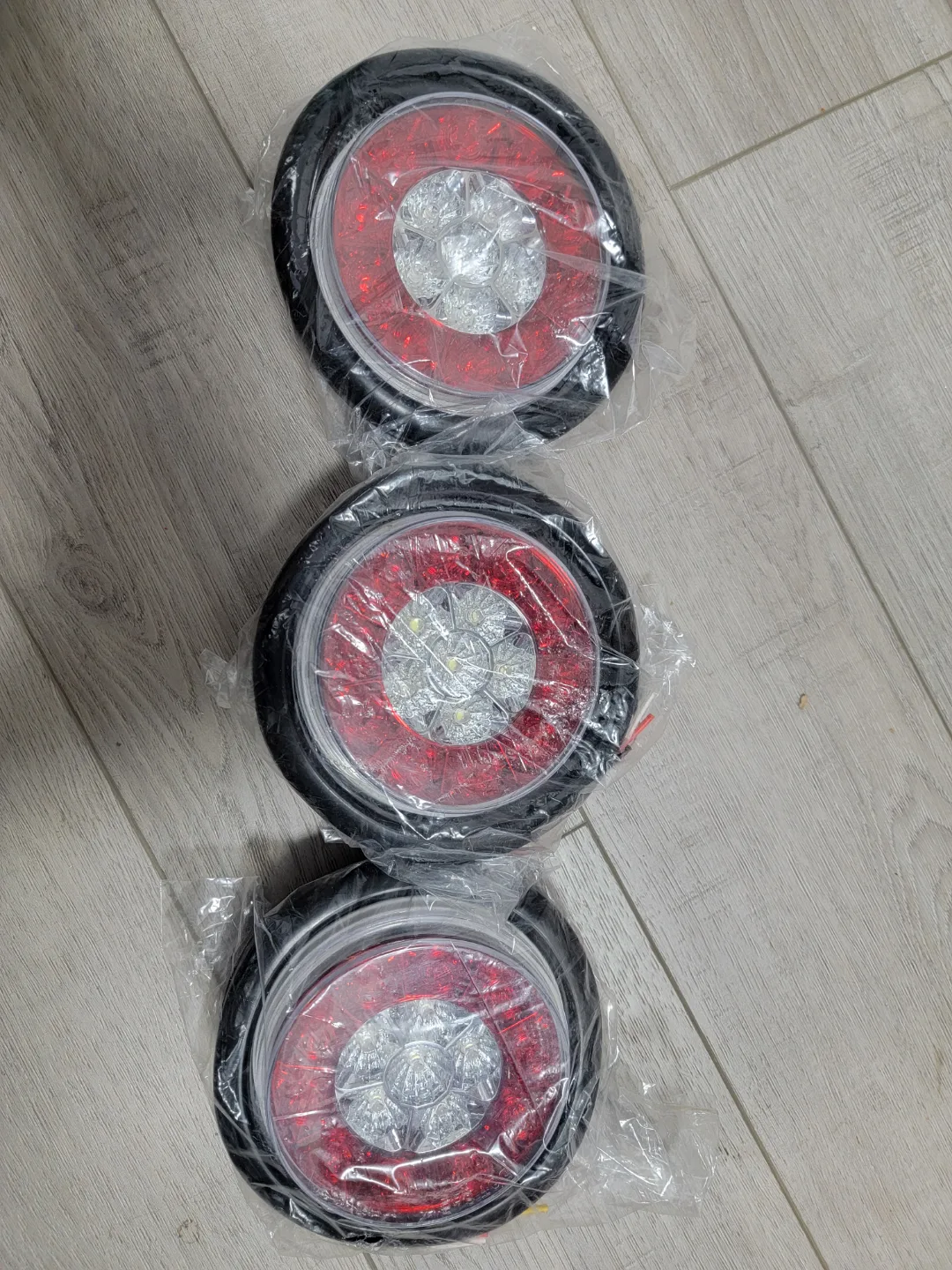 Set of three trailer lights 4inch thumbnail