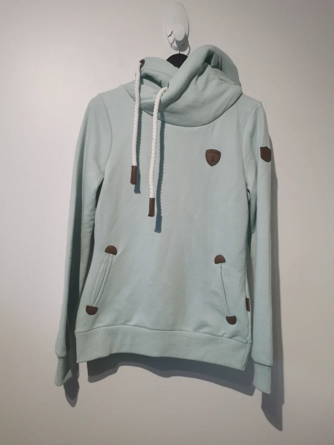 Wanakome Women's Mint Green Hoodie small image indicator(2)