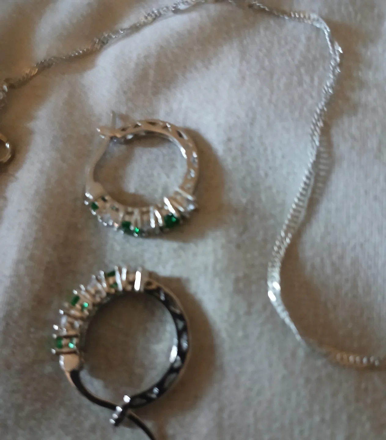 Silver Necklace and Emerald Earrings Set thumbnail