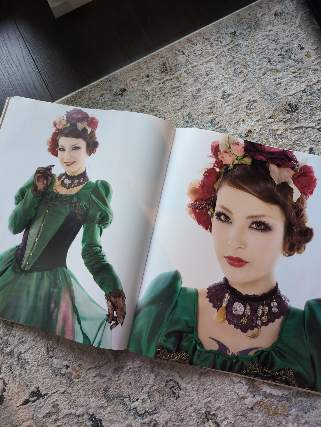 Tokyo Adorned J-fashion Giant Artbook - photo 5