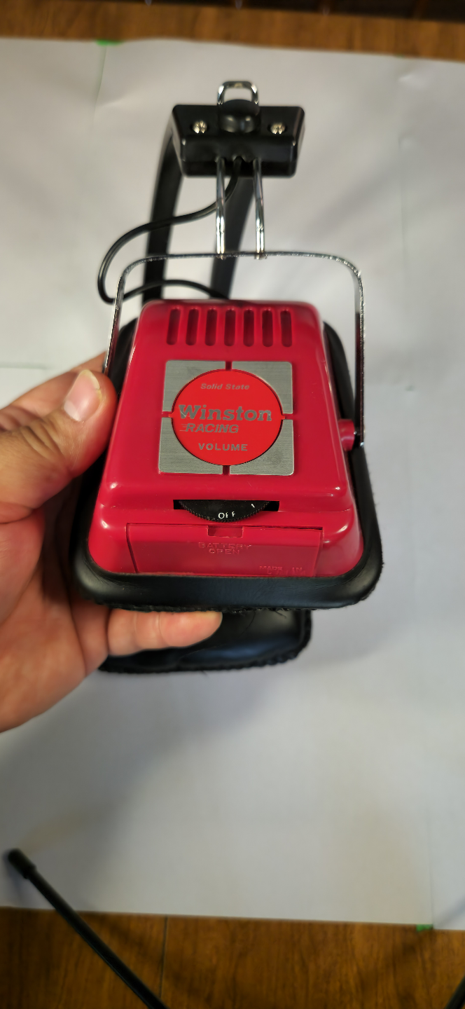 Vintage Winston Racing AM-FM Headphone Radio - photo 5