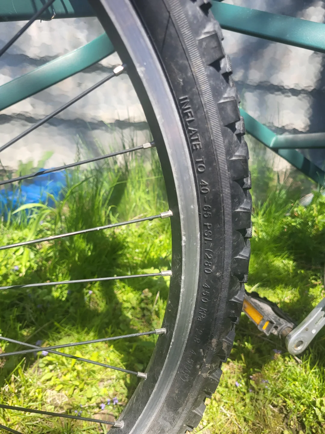 Giant Boulder Ridge 26" Mountain Bike image indicator(3)