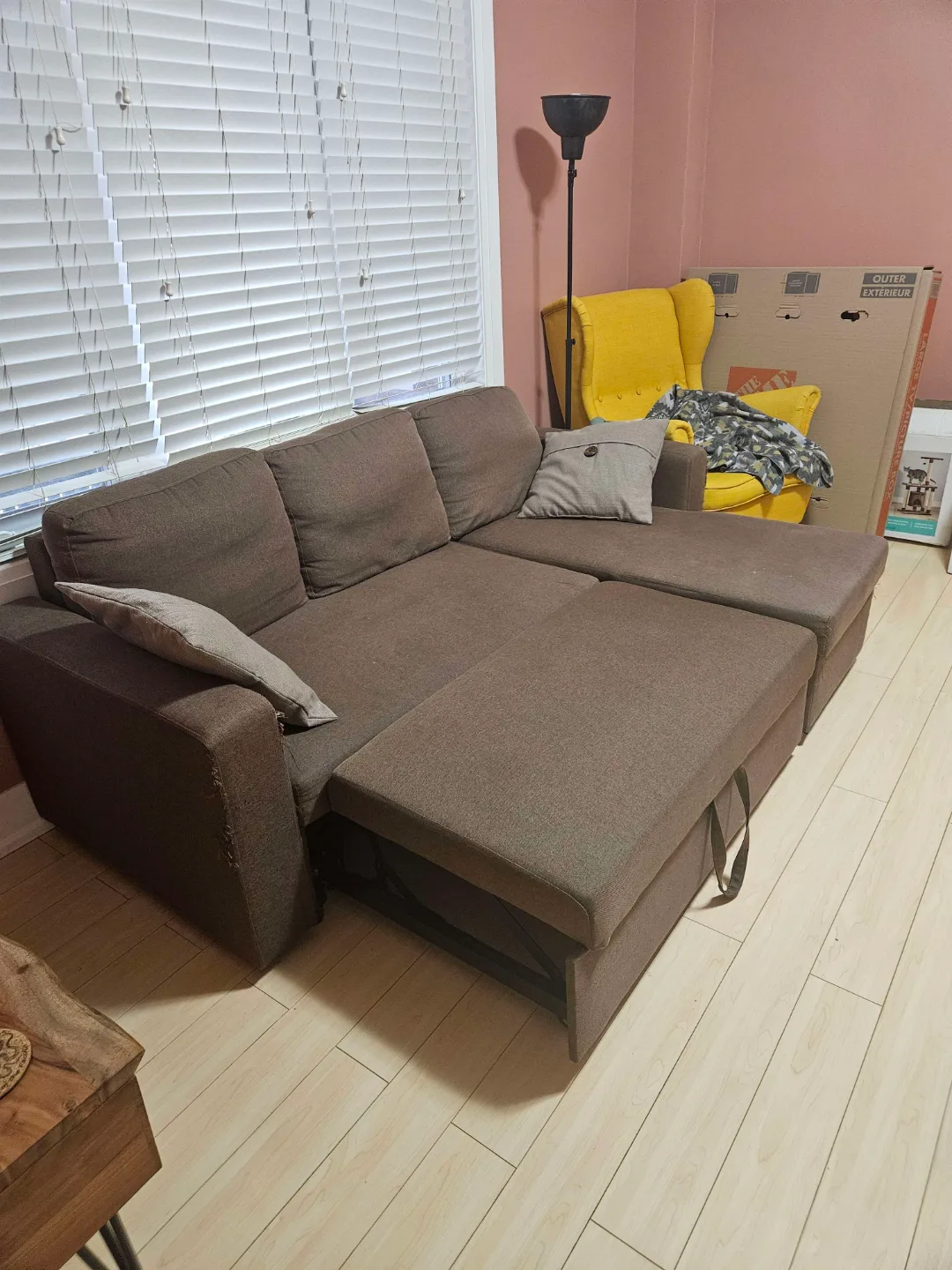 Pull out couch image indicator(2)