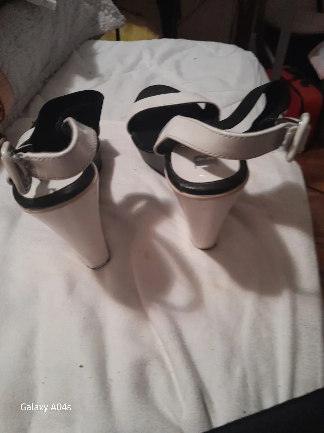 Women's Black and White Wedge Sandals image indicator(3)