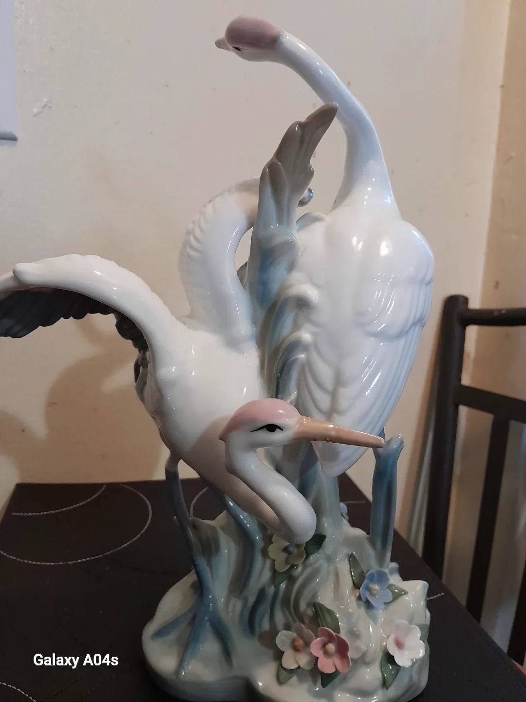 Porcelain Heron Figurine image indicator(3)