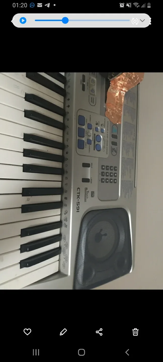 Electronic keyboard thumbnail