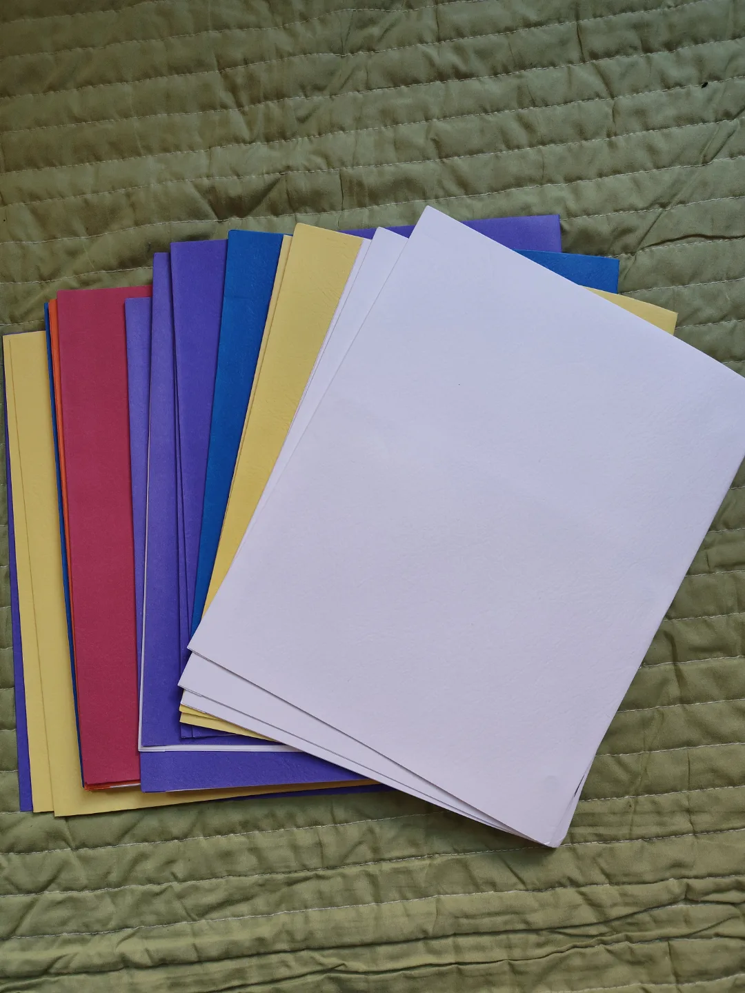 Office Supply Bundle: Paper, Pens, Folders, More! image indicator(8)