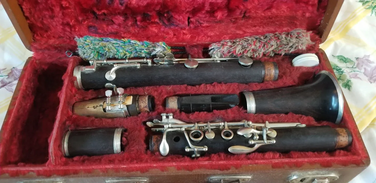 Vintage Martin Freres Handmade Clarinet with Case image indicator(5)