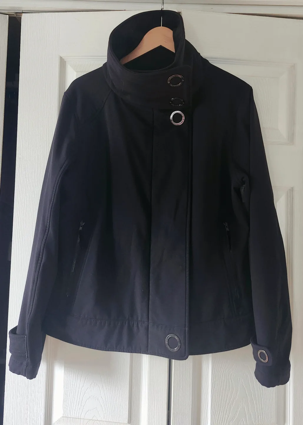Lululemon Athletica Black Trench Coat with Fitted Silhouette image indicator(3)