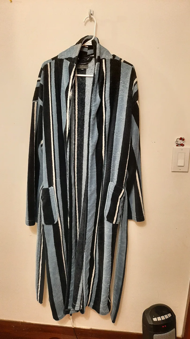 Striped Fleece Bath Robe image indicator(2)