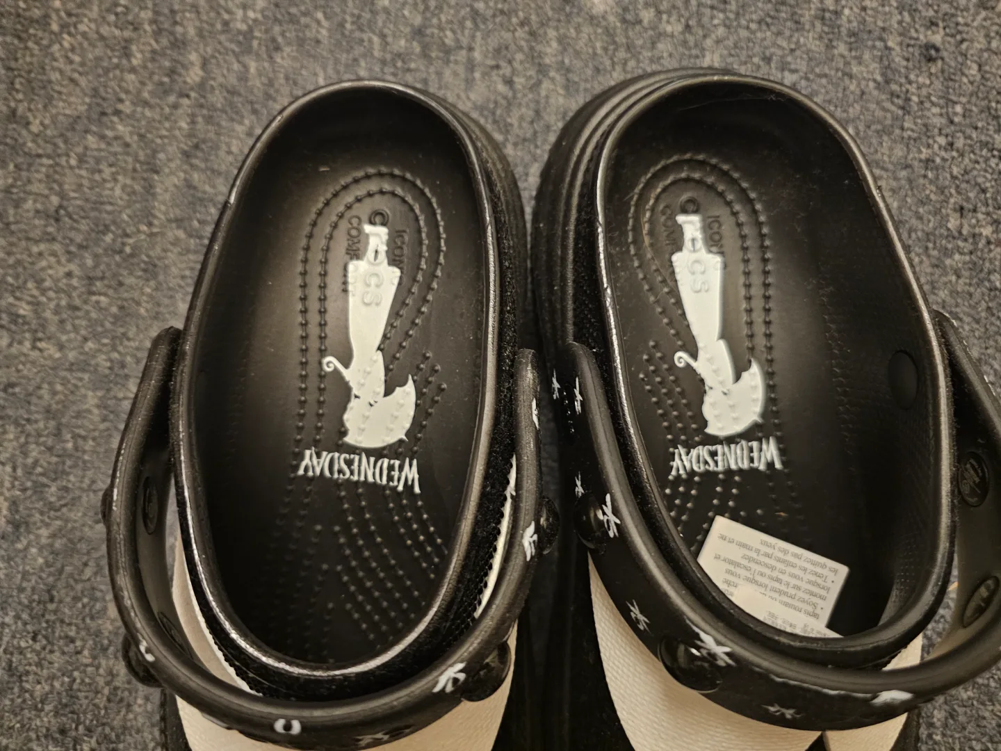 mismatch Wednesday Addams Crocs Collab image indicator(2)