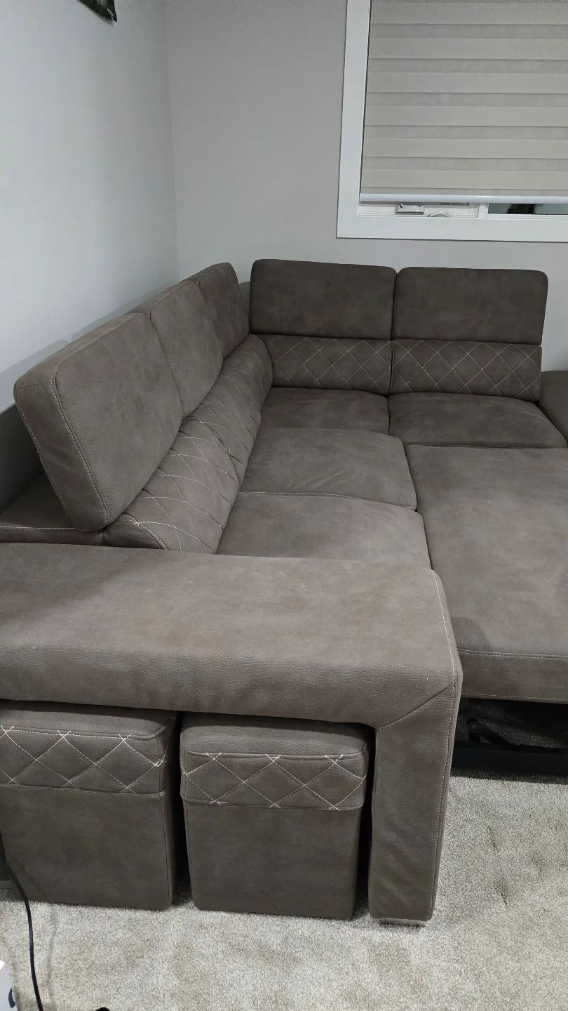 Grey Sectional Sofa with Storage Ottoman thumbnail