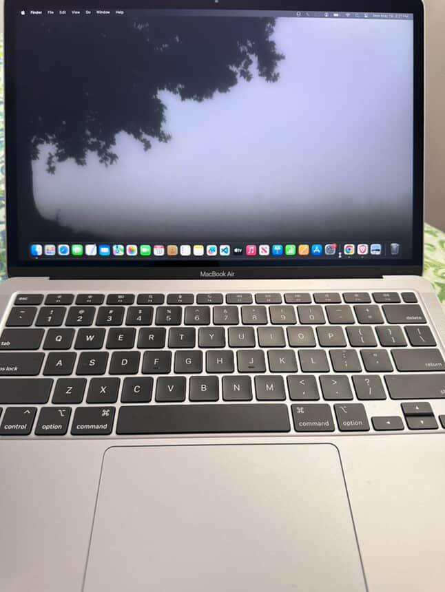 MacBook Air - Excellent Condition