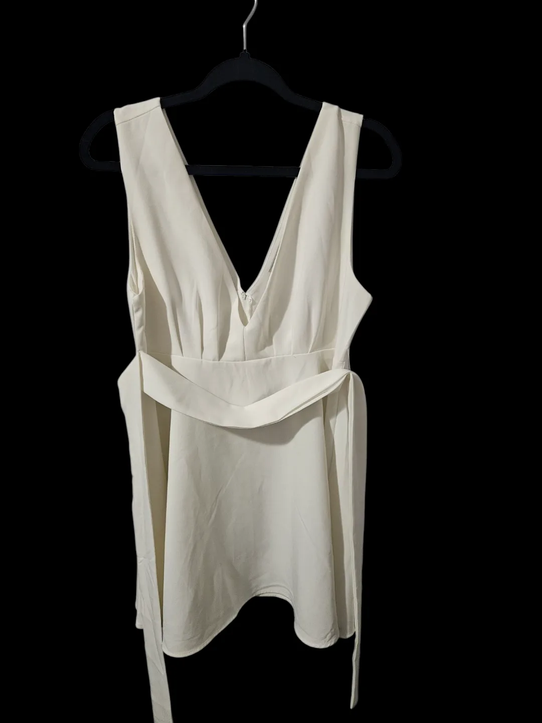 Charlotte Russe White Sleeveless Mini Dress 🏒 image indicator(3)