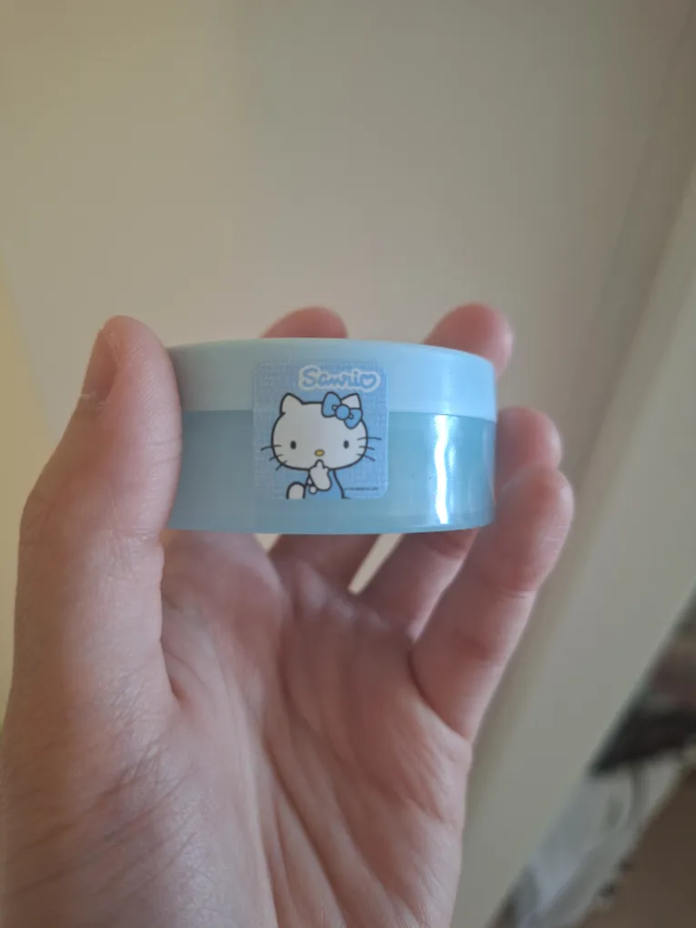 Innisfree No-sebum Mineral Powder - Cinnamoroll Limited Edition image indicator(6)