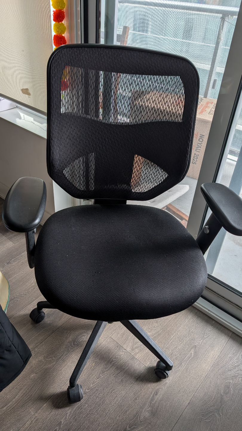 Black Mesh Office Chair