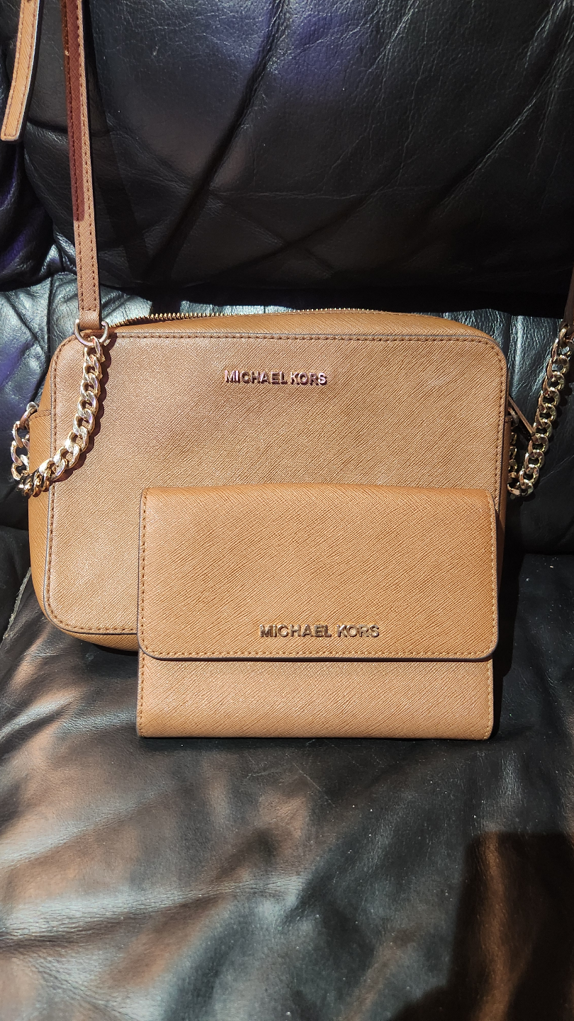 Michael Kors Crossbody Bag and Wallet Set