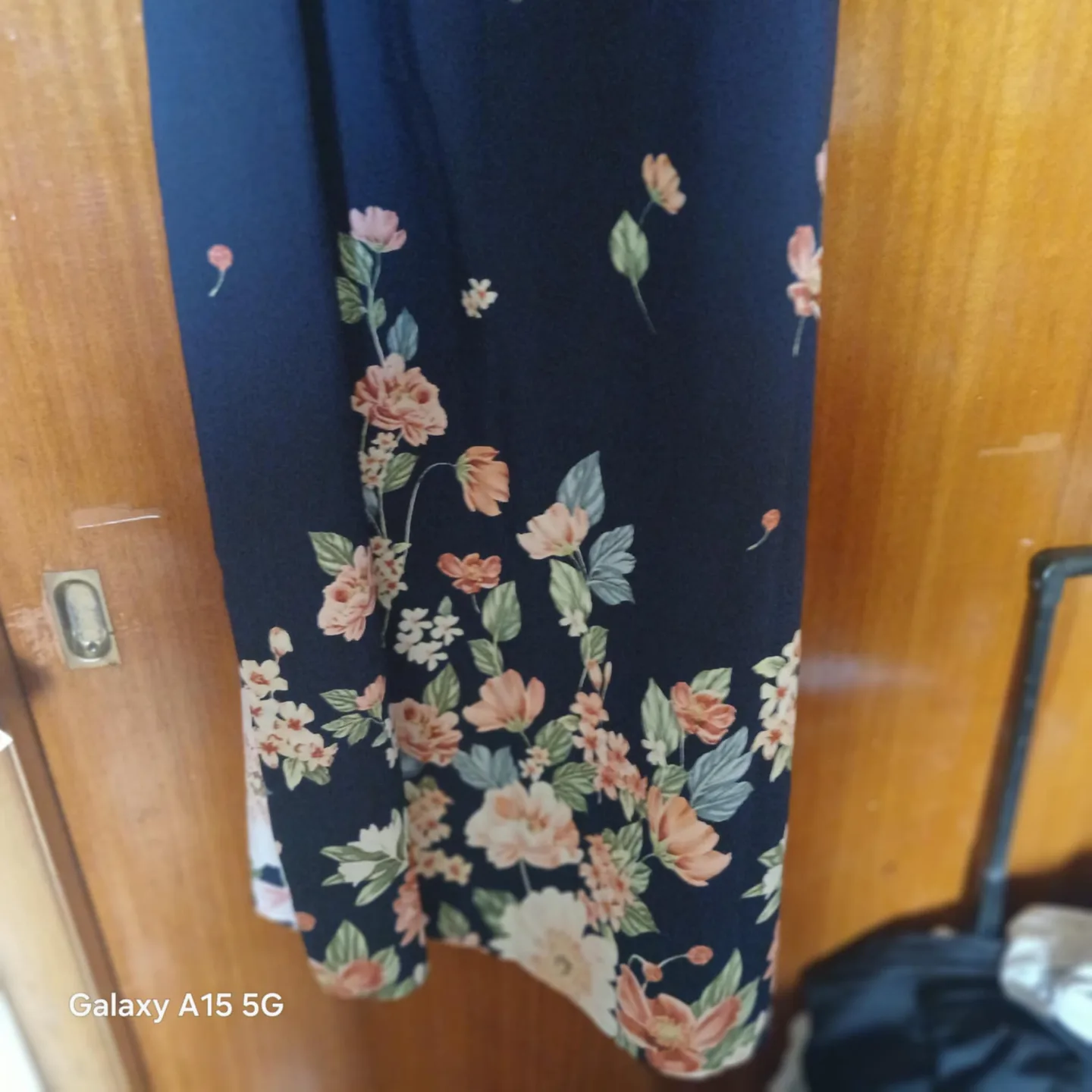 Assorted Dresses med- large Never worn. No tags Priced to sell!! image indicator(3)