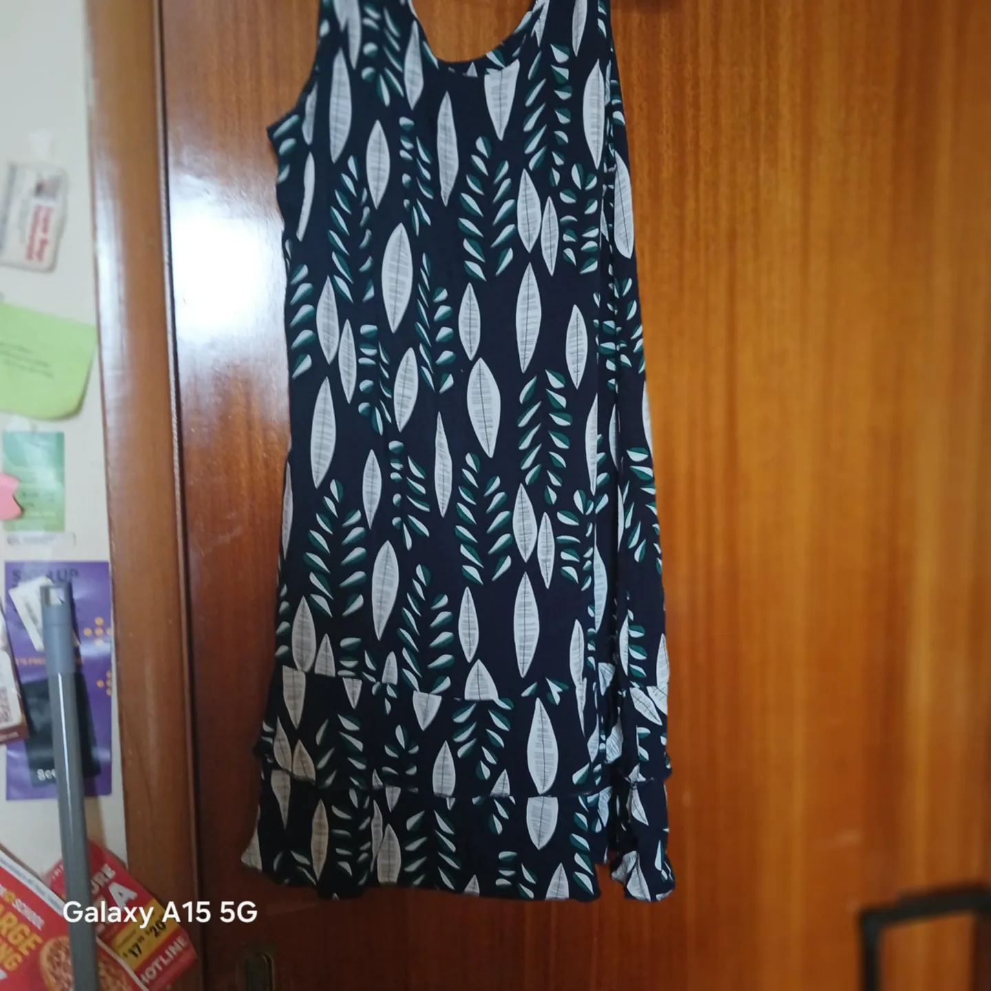 Assorted Dresses med- large Never worn. No tags Priced to sell!! image indicator(4)