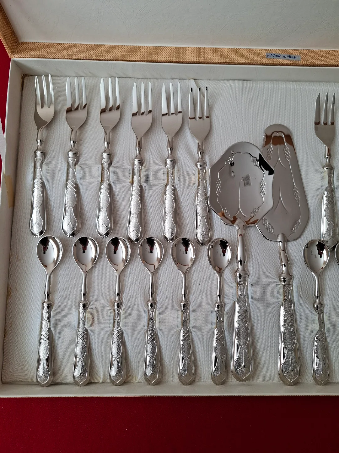 Vintage Italian Dessert Forks, Spoons and Servers image indicator(2)
