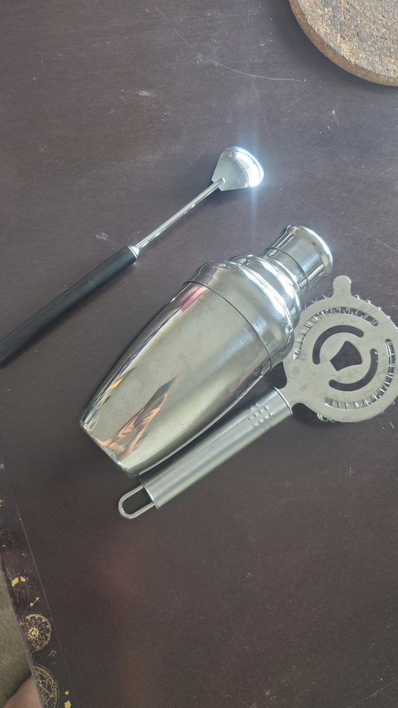 Cocktail Shaker Set - Stainless Steel Bar Tool Kit - photo 2
