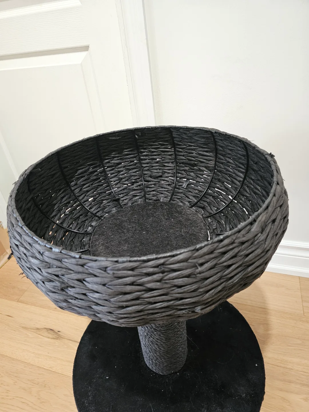 Black Cat Scratching Post with Woven Basket Bed image indicator(2)