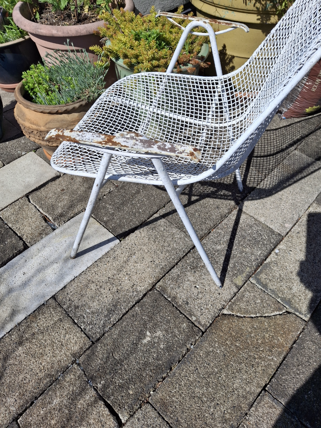 4 Vintage SCULPTURA MCM Armchairs by WOODARD Metal OUTDOORS