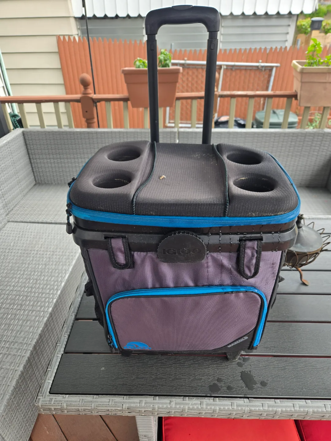 IGloo Rolling Cooler