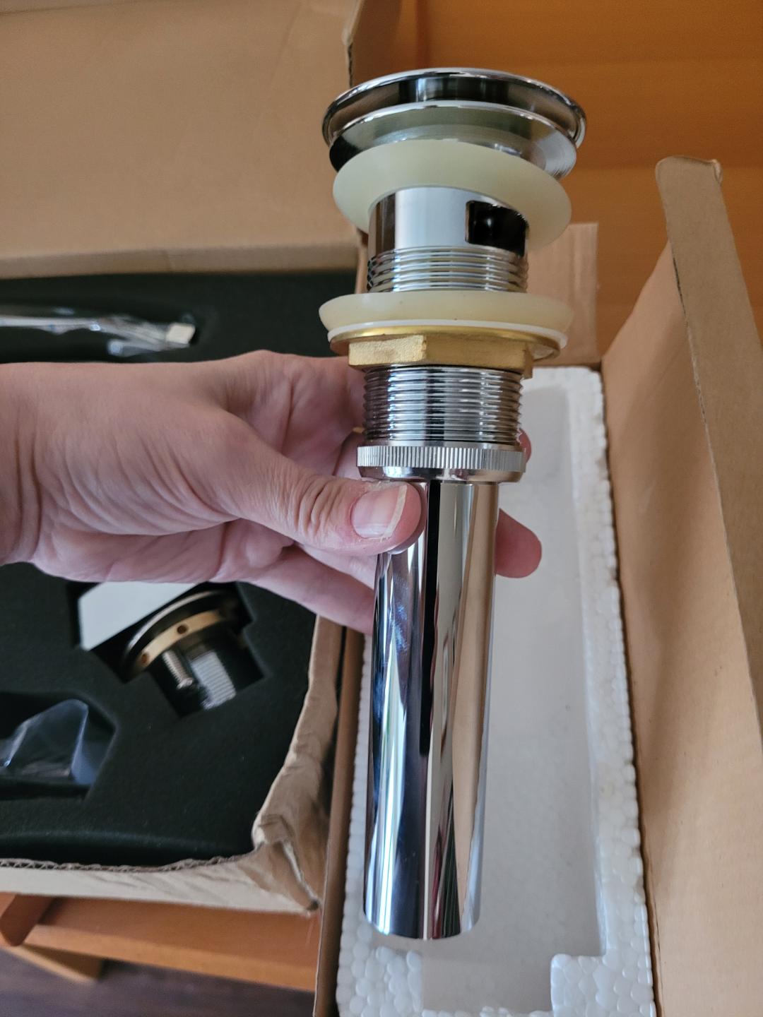 New Chrome Bathroom Pop-Up Sink Drain
