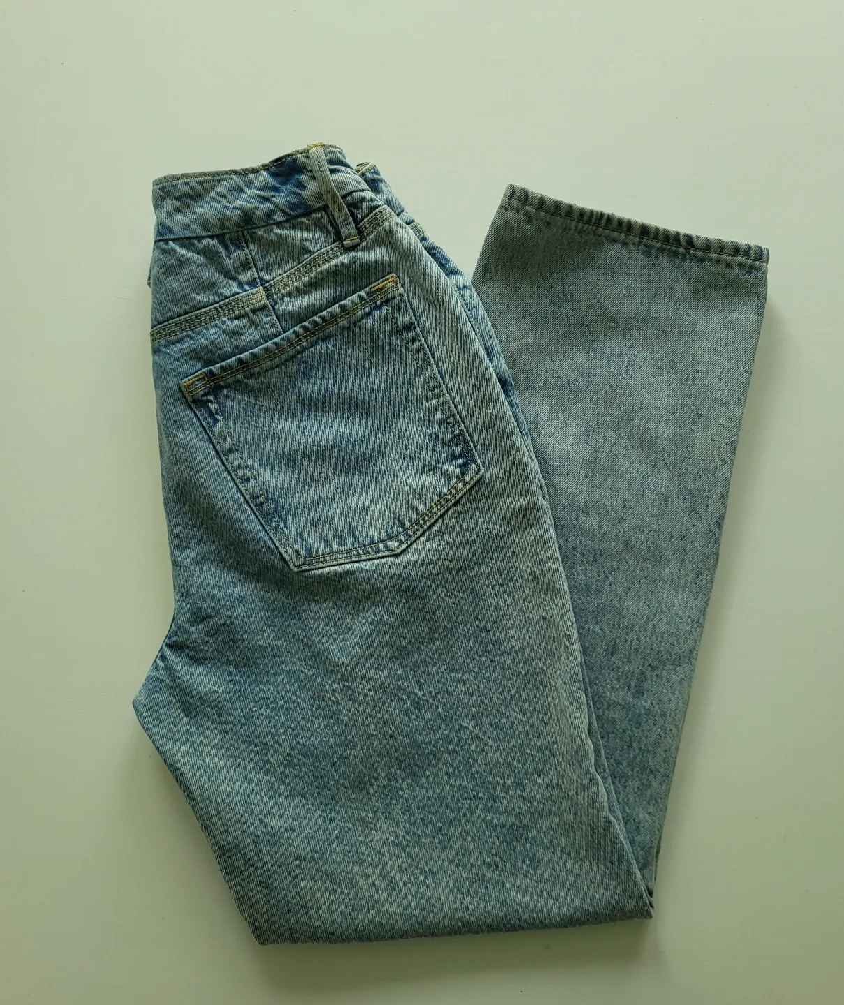 ❣️ Good American Petite 90s Jeans Size 2 Relaxed Fit - 26 x 28 image indicator(3)
