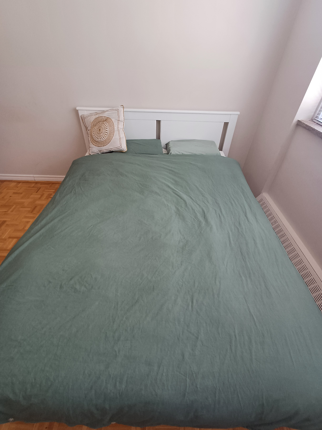 IKEA SONGESAND Queen Bed Frame - White - photo 4