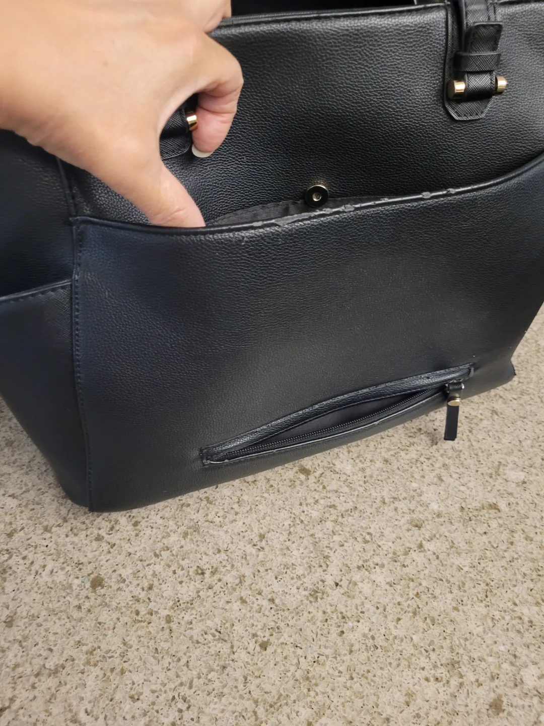 MADISON WEST black Tote Bag with Multiple Pockets image indicator(6)