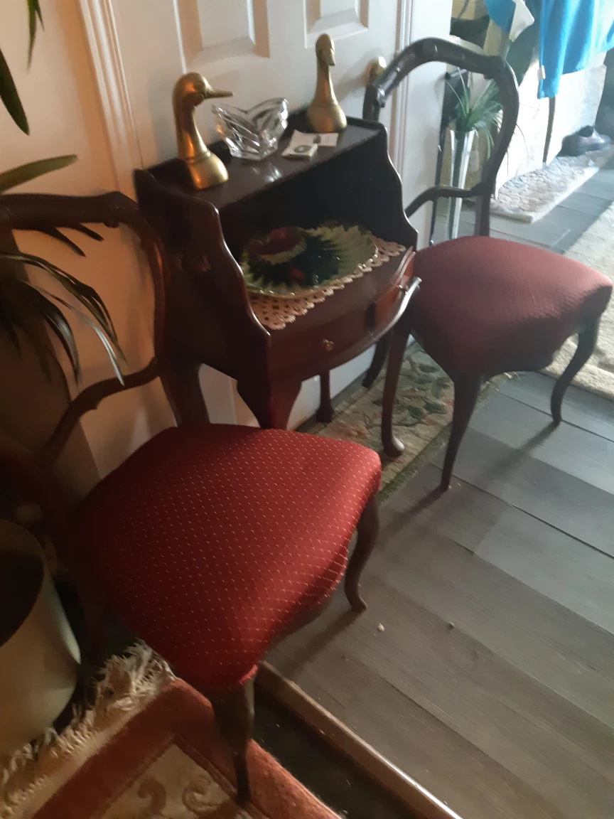 Pair of Antique-Style Dining Chairs - photo 2