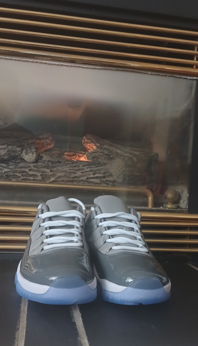 Air Jordan 11 Low cool grey