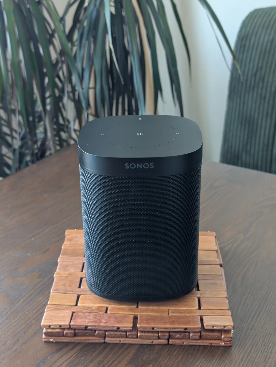 Sonos One Gen 2 - Black thumbnail