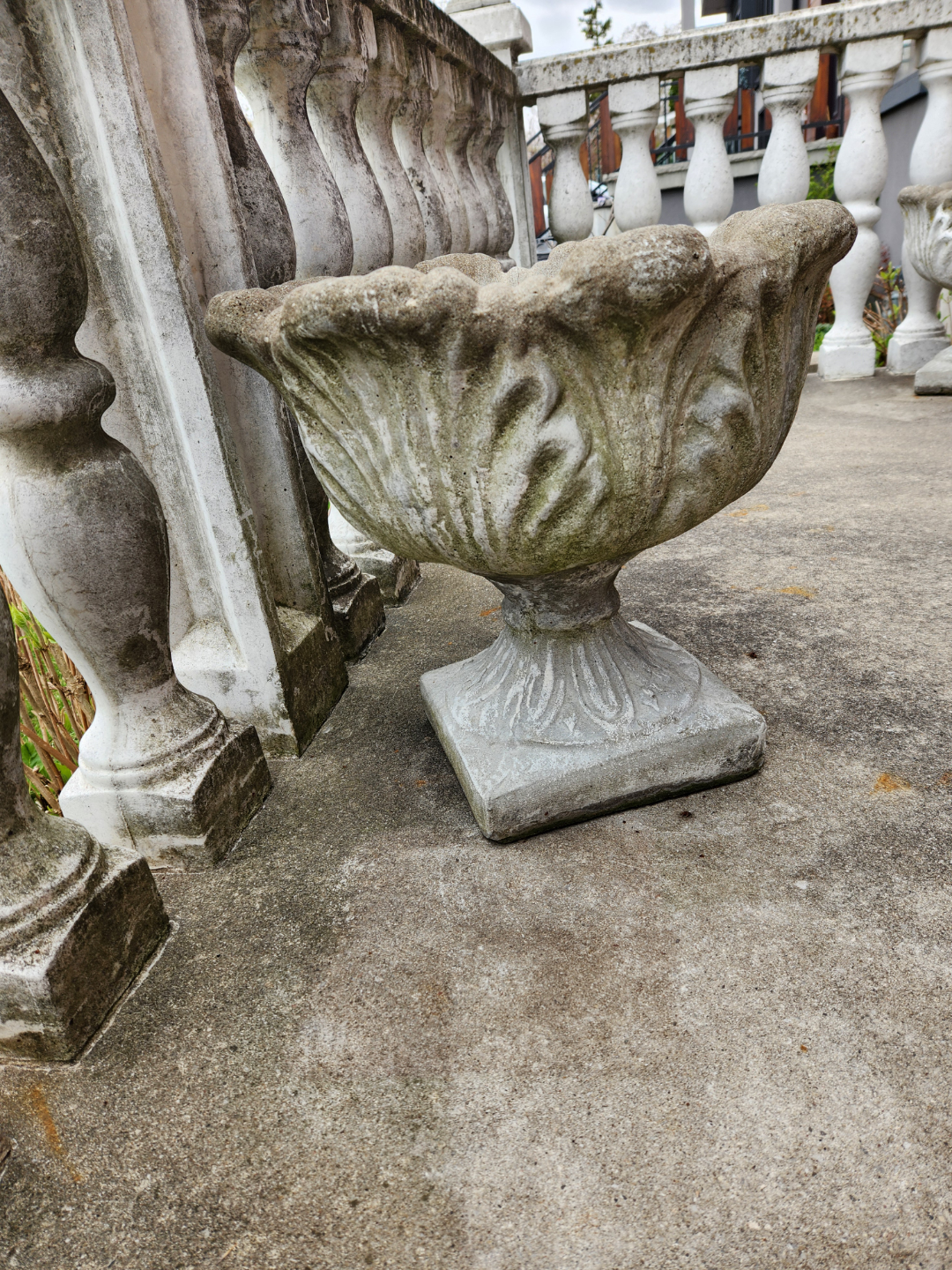 Ornate Stone Planters set of 3 - photo 5