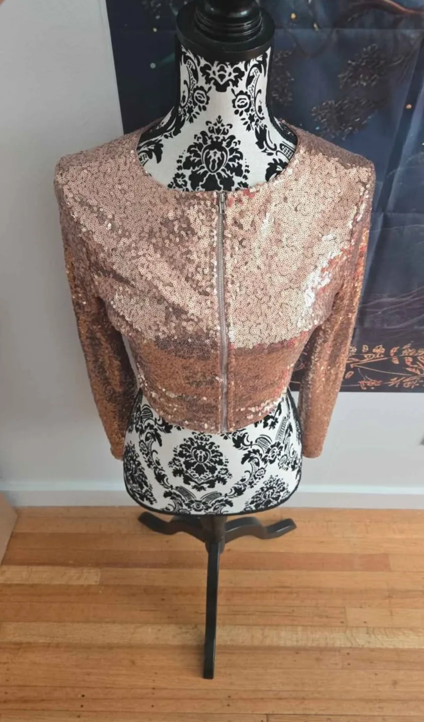 mannequin size 4/small thumbnail