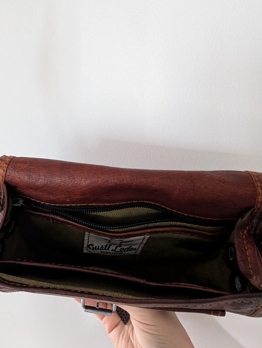 Brown Leather Crossbody Bag image indicator(5)