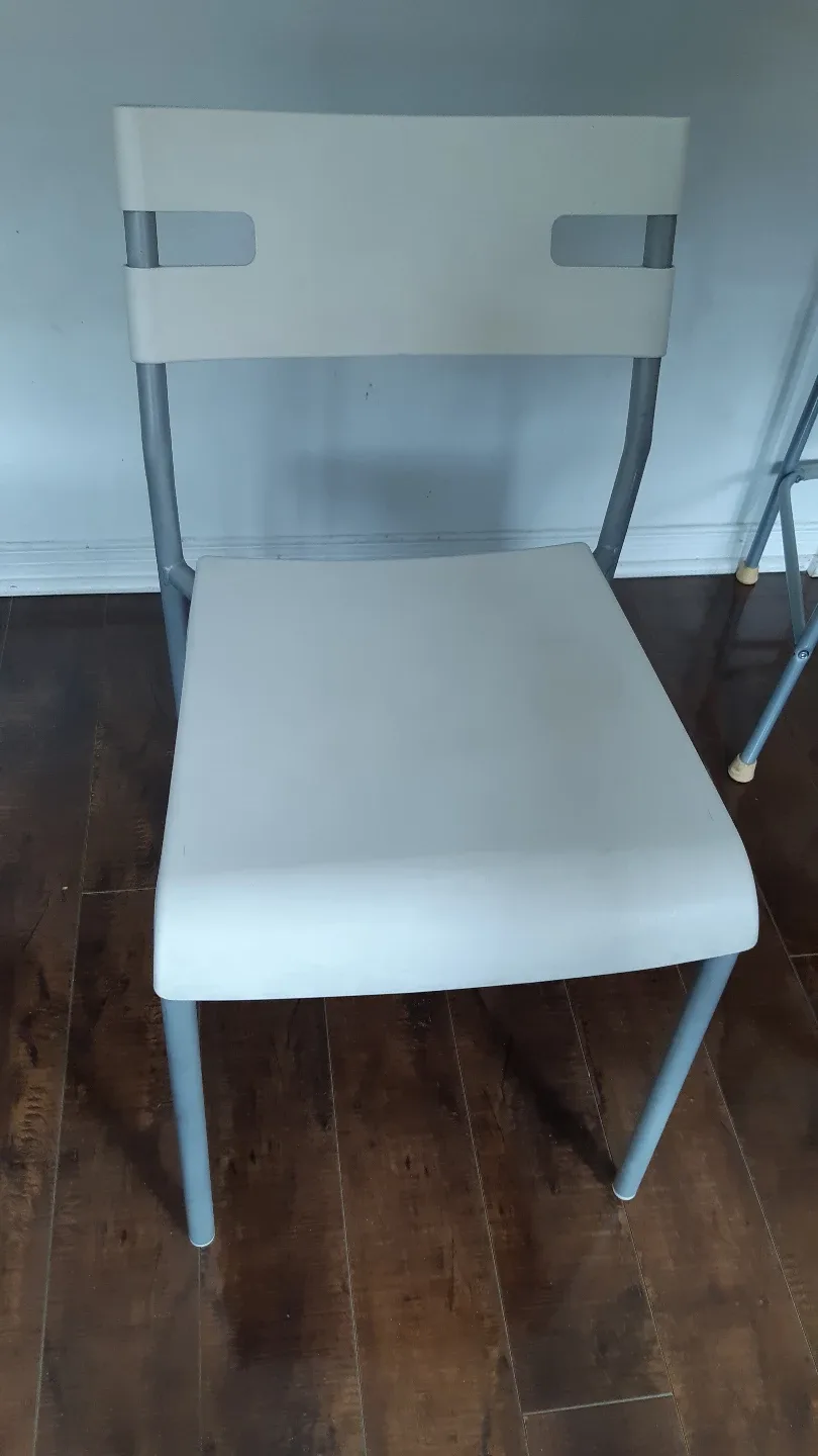 IKEA white Chairs with Silver Legs like new image indicator(2)