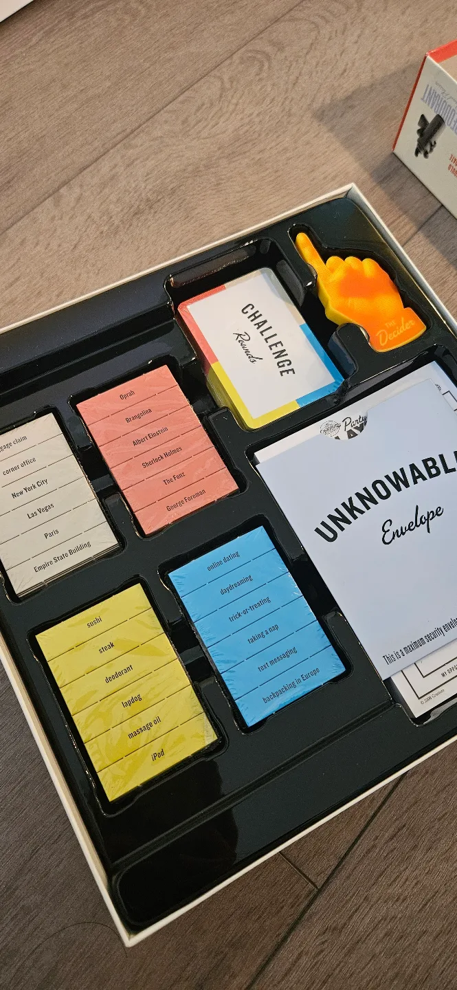 Cranium Party Playoff Board Game image indicator(2)