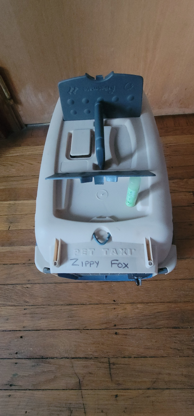 Pet Taxi Pet Carrier - photo 2