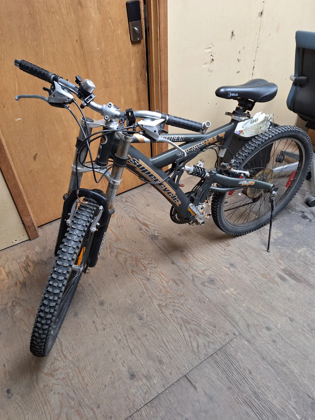 Schwinn Hooligan Mountain Bike image indicator(2)