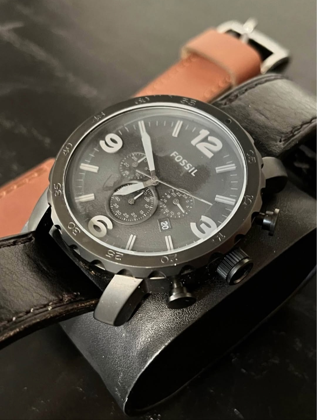 Fossil Men's Black Leather Chronograph Watch with Extra Strap - photo 2