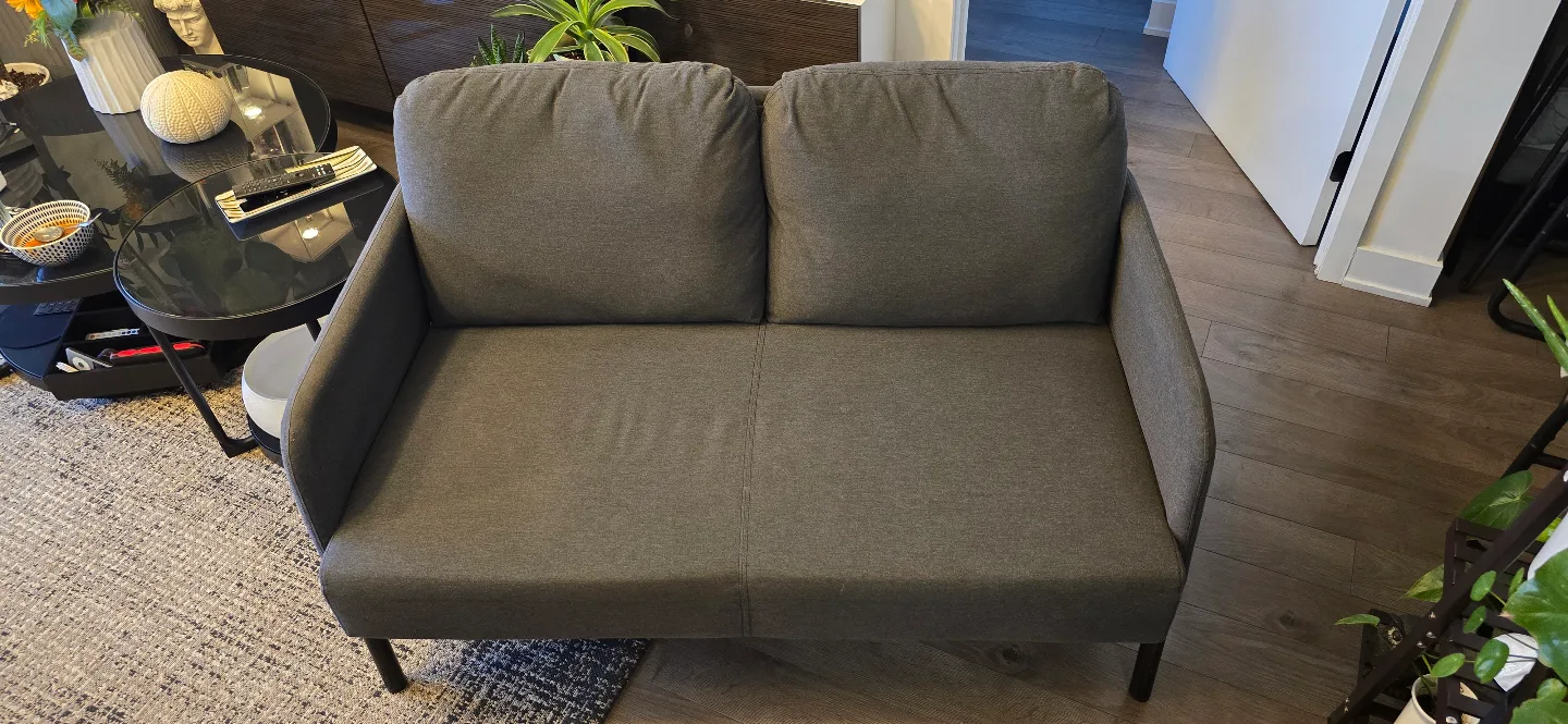 IKEA GLOSTAD Loveseat thumbnail