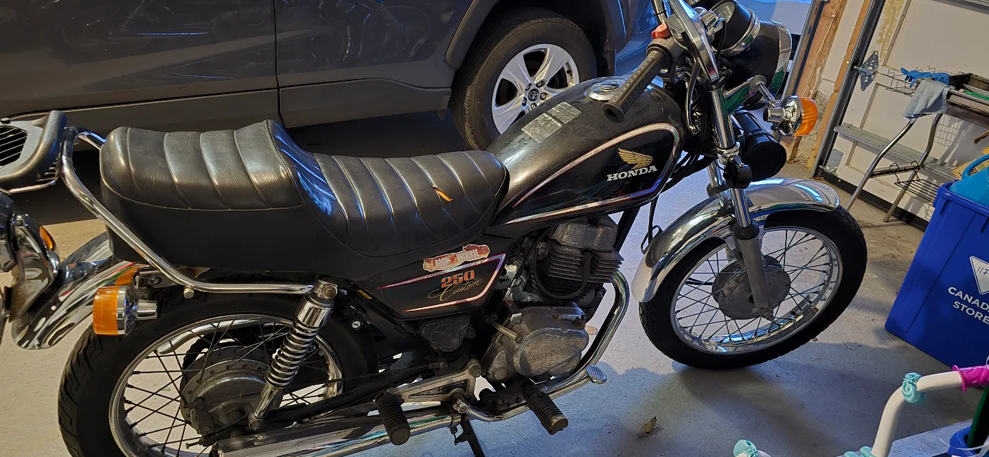 Honda CM250C Custom Motorcycle thumbnail
