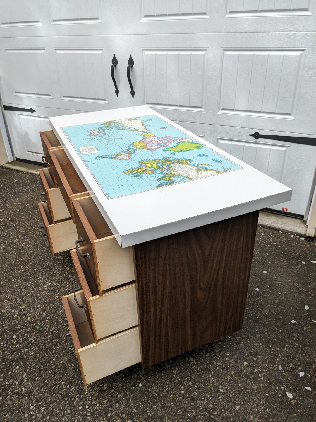 Vintage MCM World Map Desk - photo 3