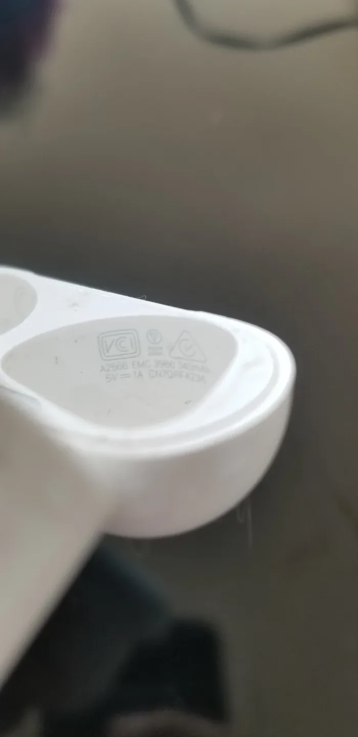 Apple AirPods 3rd gen MagSafe charging case image indicator(3)